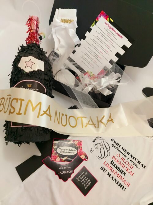 Rinkinys PAKVIETIMAS Į MERGVAKARĮ